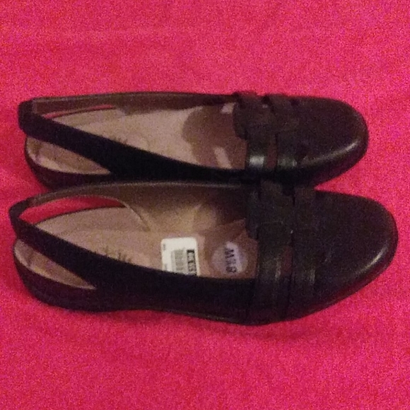 8.5 life stride flats - Picture 2 of 3